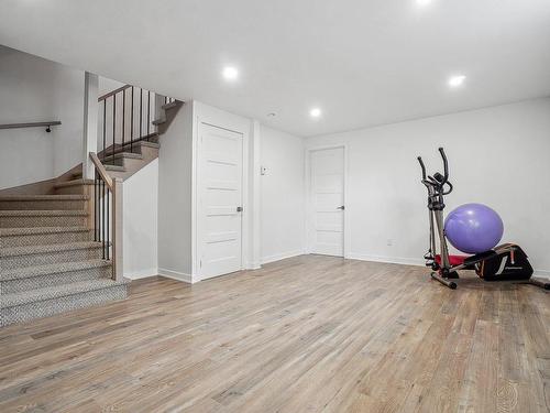 Basement - 431 Rue Francine, Saint-Joseph-Du-Lac, QC - Indoor Photo Showing Other Room