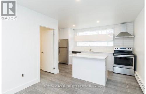 129 John Street, London, ON - Indoor Photo Showing Kitchen