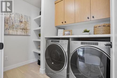 2583 Buroak Drive, London, ON - Indoor Photo Showing Laundry Room