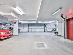 Garage - 