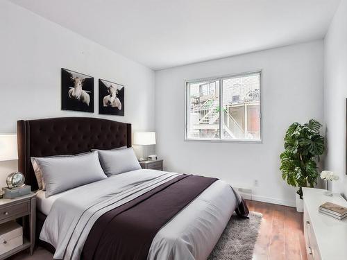 Bedroom - 3-925 Rue Oscar-Benoît, Montréal (Rivière-Des-Prairies/Pointe-Aux-Trembles), QC - Indoor Photo Showing Bedroom