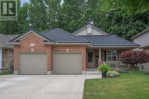 15 Hummingbird Lane, St. Thomas, ON - Outdoor With Deck Patio Veranda With Facade