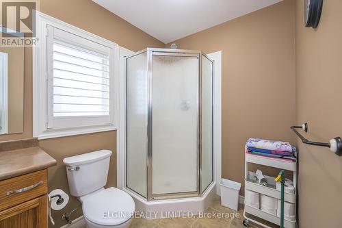 15 Hummingbird Lane, St. Thomas, ON - Indoor Photo Showing Bathroom