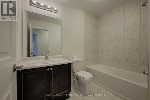 3 Ridgeside Lane, Hamilton (Waterdown), ON - Indoor Photo Showing Bathroom