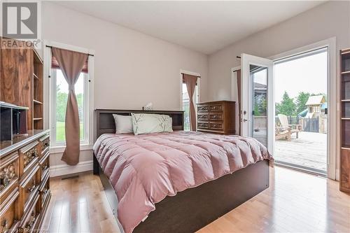 27 Highland Road, Clifford, ON - Indoor Photo Showing Bedroom