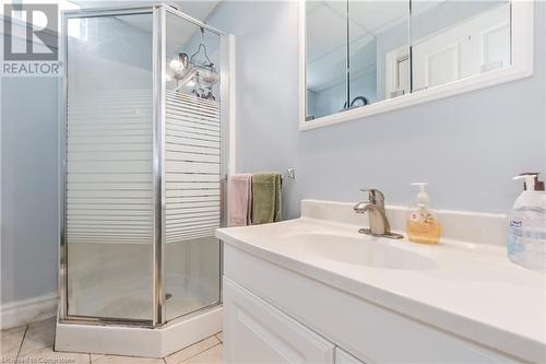 27 Highland Road, Clifford, ON - Indoor Photo Showing Bathroom