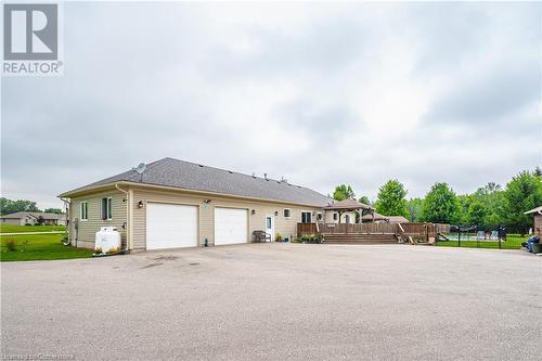 27 Highland Road, Clifford, ON - Outdoor