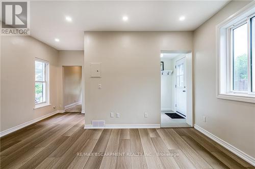 92 Ashley Street, Hamilton (Landsdale), ON - Indoor Photo Showing Other Room