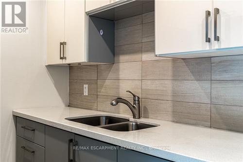 92 Ashley Street, Hamilton (Landsdale), ON - Indoor Photo Showing Kitchen With Double Sink