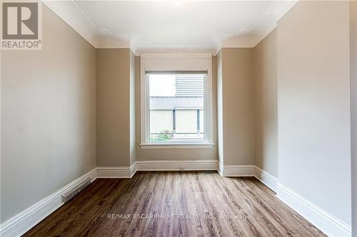 92 Ashley Street, Hamilton (Landsdale), ON - Indoor Photo Showing Other Room