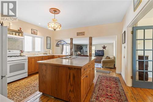 3320 County 27 Road, Brockville, ON - Indoor Photo Showing Kitchen