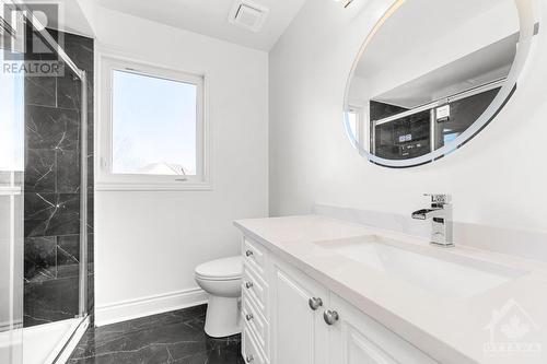 1820 Appleford Street, Ottawa, ON - Indoor Photo Showing Bathroom