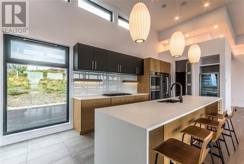 8 Commodore Place, Conception Bay South, NL - Indoor Photo Showing Kitchen With Upgraded Kitchen