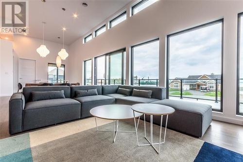 8 Commodore Place, Conception Bay South, NL - Indoor Photo Showing Living Room