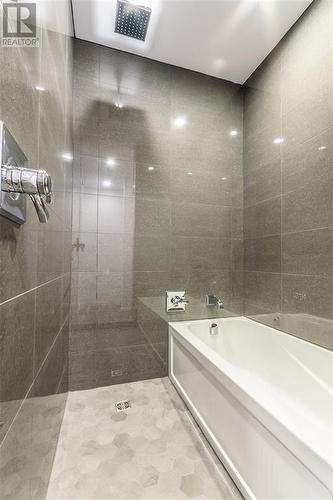 8 Commodore Place, Conception Bay South, NL - Indoor Photo Showing Bathroom