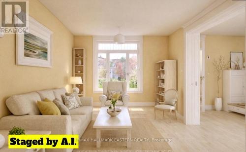 372 Rubidge Street, Peterborough (Downtown), ON - Indoor Photo Showing Living Room