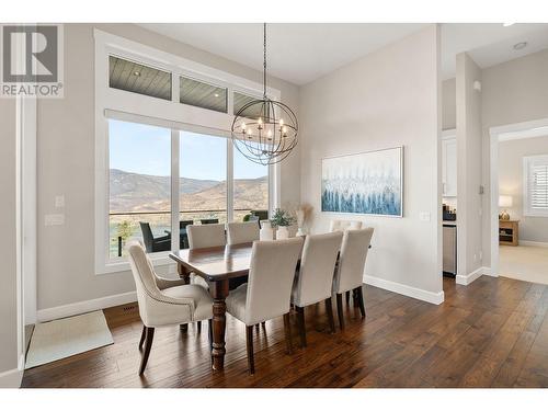 1535 Rocky Point Drive, Kelowna, BC - Indoor Photo Showing Dining Room