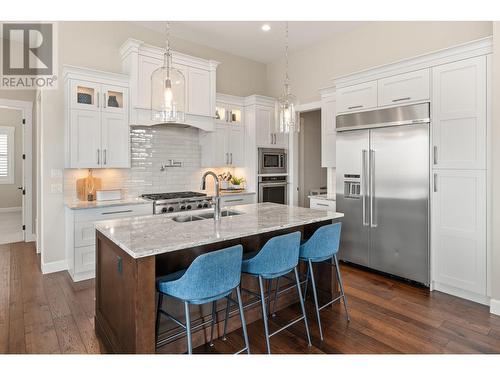 1535 Rocky Point Drive, Kelowna, BC - Indoor Photo Showing Kitchen With Upgraded Kitchen