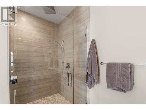 1535 Rocky Point Drive, Kelowna, BC - Indoor Photo Showing Bathroom