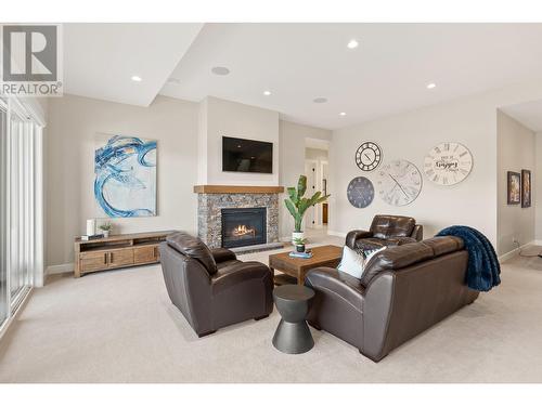 1535 Rocky Point Drive, Kelowna, BC - Indoor Photo Showing Living Room With Fireplace