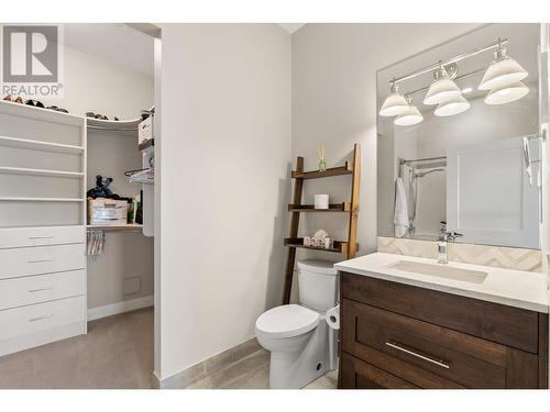 1535 Rocky Point Drive, Kelowna, BC - Indoor Photo Showing Bathroom