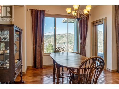 663 Denali Court Unit# 347 Lot# 63, Kelowna, BC - Indoor Photo Showing Dining Room