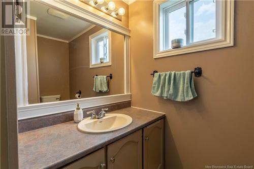 62 Orchard Crescent, Picadilly, NB - Indoor Photo Showing Bathroom