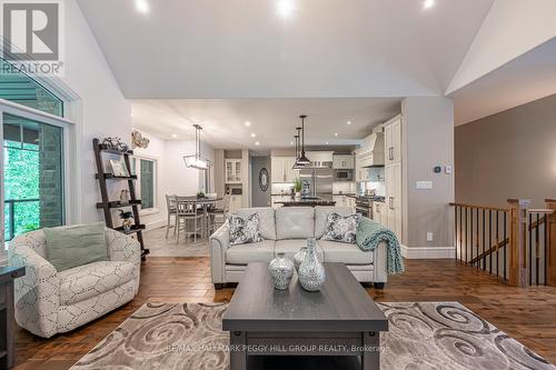 28 Heron Boulevard, Springwater (Snow Valley), ON - Indoor Photo Showing Living Room