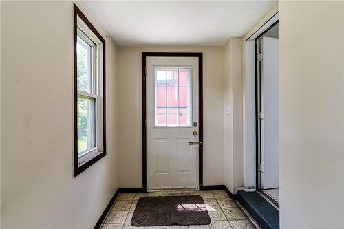 92 Ashley Street, Hamilton, ON - Indoor Photo Showing Other Room