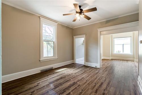 92 Ashley Street, Hamilton, ON - Indoor Photo Showing Other Room