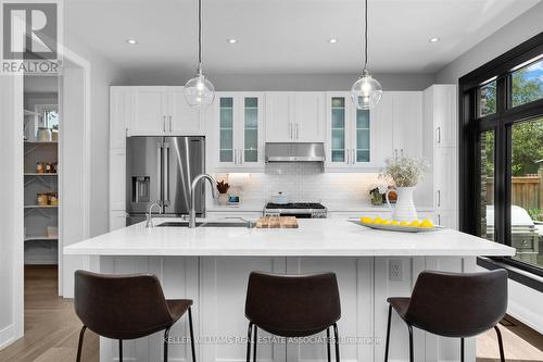 20 Larry Street, Caledon (Caledon East), ON - Indoor Photo Showing Kitchen With Upgraded Kitchen