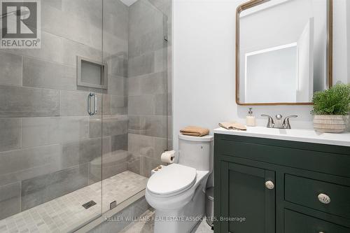 20 Larry Street, Caledon (Caledon East), ON - Indoor Photo Showing Bathroom