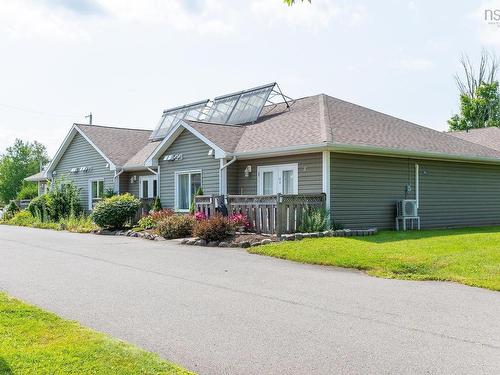 1 86 Main Street, Tatamagouche, NS 