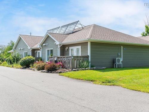 1 86 Main Street, Tatamagouche, NS 