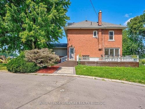 424 8Th Concession Rd E, Hamilton, ON - Outdoor