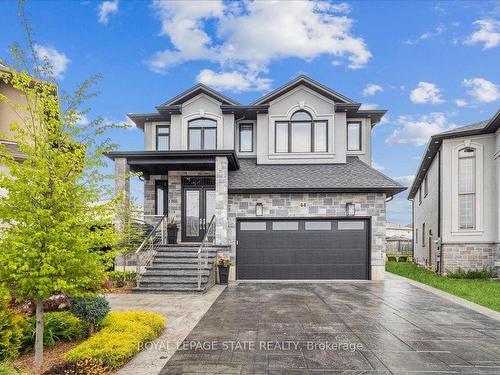 44 Riesling Crt, Hamilton, ON - Outdoor With Facade