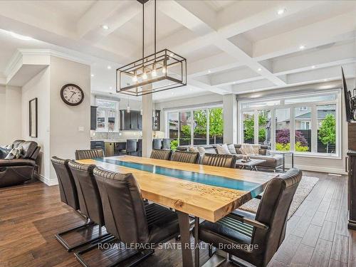 44 Riesling Crt, Hamilton, ON - Indoor Photo Showing Dining Room