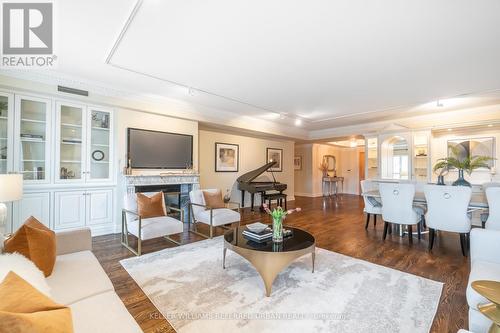 800 - 38 Avenue Road, Toronto (Annex), ON - Indoor Photo Showing Living Room With Fireplace