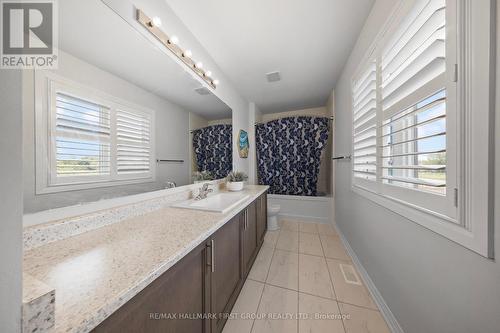 27 Yacht Drive, Clarington (Bowmanville), ON - Indoor Photo Showing Bathroom