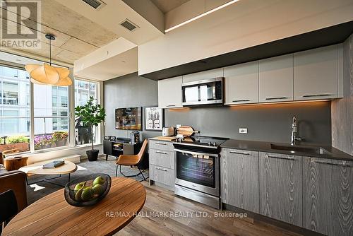 1402 - 30 Baseball Place, Toronto (South Riverdale), ON - Indoor Photo Showing Kitchen