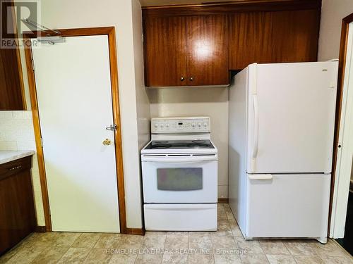 1416 Oxford Street, Oshawa, ON - Indoor Photo Showing Kitchen