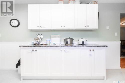 1451-1453 Rupert Street, Regina, SK - Indoor Photo Showing Kitchen