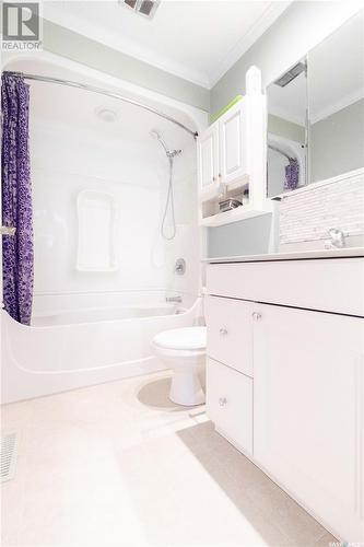 1451-1453 Rupert Street, Regina, SK - Indoor Photo Showing Bathroom