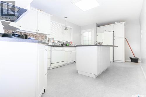 1451-1453 Rupert Street, Regina, SK - Indoor Photo Showing Kitchen