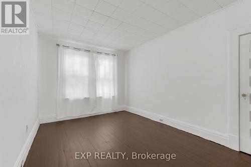 5419 Maple Street, Niagara Falls, ON - Indoor Photo Showing Other Room