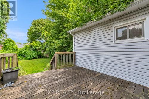 5419 Maple Street, Niagara Falls, ON - Outdoor With Exterior