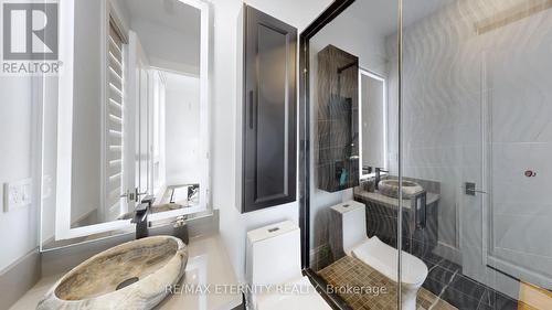 22 Sanderson Crescent, Richmond Hill (North Richvale), ON - Indoor Photo Showing Bathroom