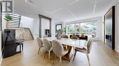 22 Sanderson Crescent, Richmond Hill (North Richvale), ON - Indoor Photo Showing Dining Room