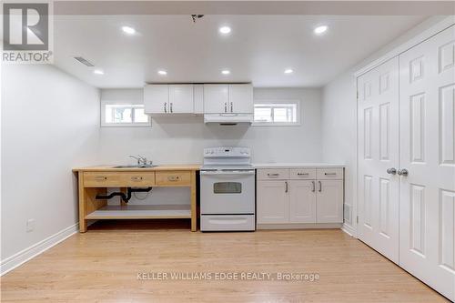 414 Yale Crescent, Oakville (Bronte West), ON - Indoor Photo Showing Kitchen With Double Sink