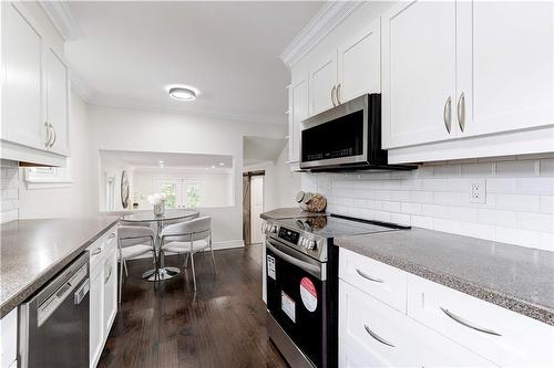 Kitchen - 414 Yale Crescent, Oakville, ON - Indoor Photo Showing Kitchen